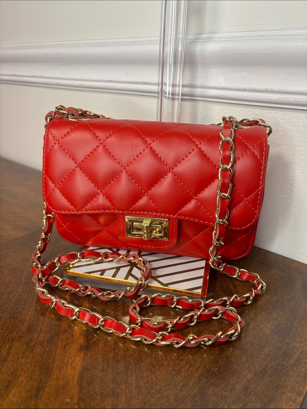 PERSAMAN NEW YORK Italian red quilted leather bag with gold chain strap - Picture 12 of 16